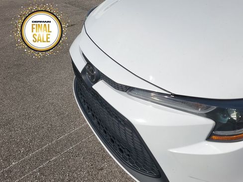 Certified 2022 Toyota Corolla L image 11