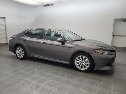 Used 2020 Toyota Camry LE w/ Carpet Mat Package FWD image 11