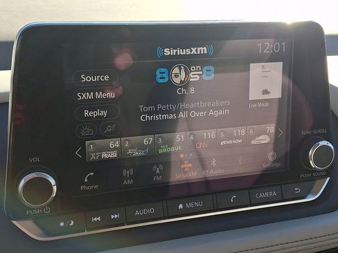 Certified 2023 Nissan Rogue SV image 16