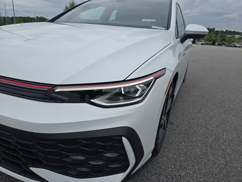 New 2025 Volkswagen GTI SE image 32