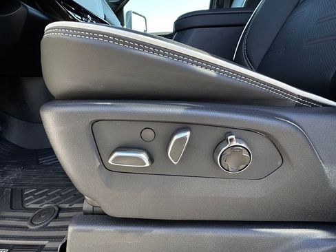New 2026 GMC Sierra 2500 AT4X w/ AT4X AEV Edition AWD/4WD image 17
