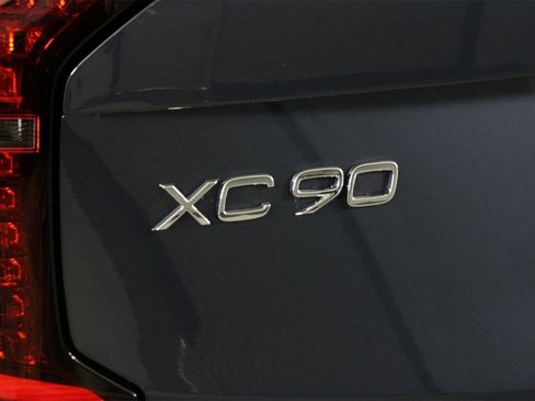 New 2026 Volvo XC90 B6 Ultra image 16