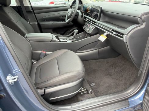 New 2026 Hyundai Tucson SE image 13