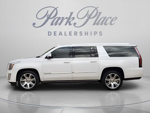 Used 2018 Cadillac Escalade ESV Premium Luxury AWD/4WD image 2