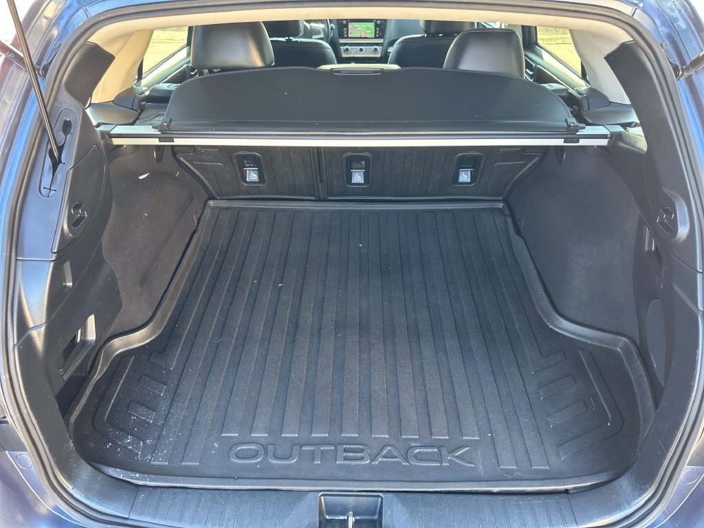 Used 2017 Subaru Outback 2.5i Limited AWD/4WD image 19