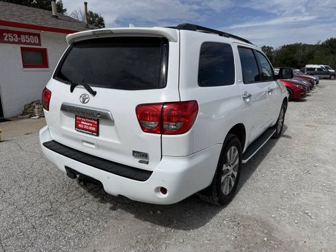 Used 2016 Toyota Sequoia Limited AWD/4WD image 3