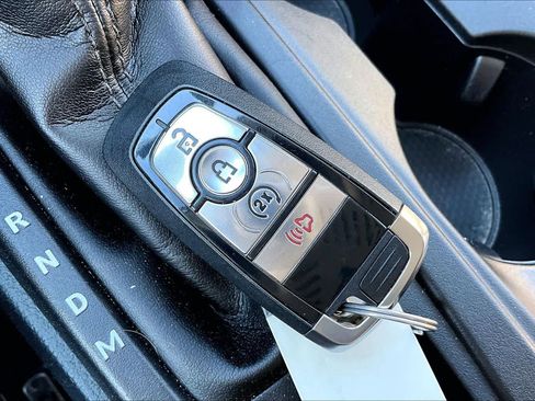 Used 2025 Ford Ranger Lariat w/ Chrome Accent Package image 13