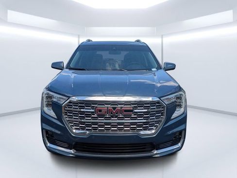 Used 2024 GMC Terrain Denali w/ Denali Premium Package image 8