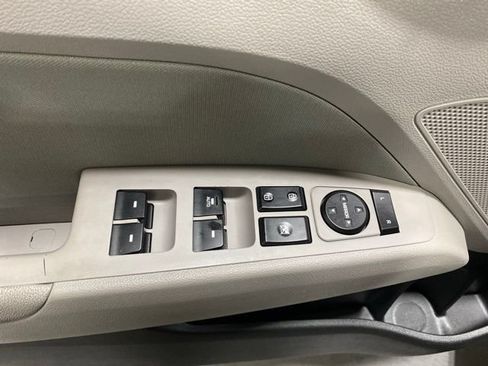 Used 2018 Hyundai Elantra Value Edition FWD image 10