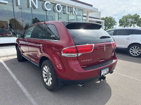 Used 2014 Lincoln MKX AWD w/ Equipment Group 101A image 3