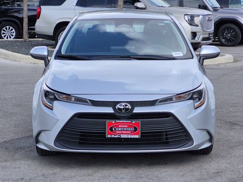 Certified 2025 Toyota Corolla LE FWD image 8