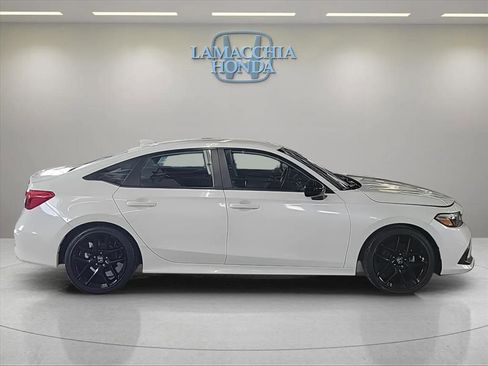 Used 2023 Honda Civic Sport image 7