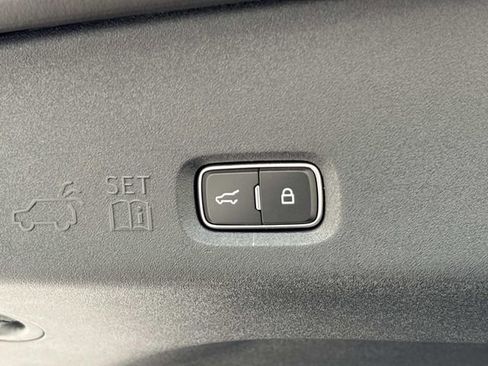 New 2026 Lincoln Navigator L Reserve AWD/4WD image 13