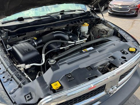 Used 2016 RAM 1500 ST w/ SXT Appearance Group AWD/4WD image 23