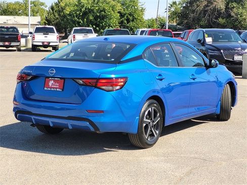 New 2025 Nissan Sentra SV image 4