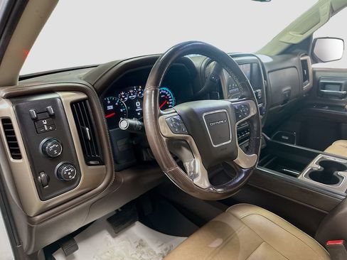 Used 2018 GMC Sierra 1500 Denali w/ Denali Ultimate Package AWD/4WD image 10