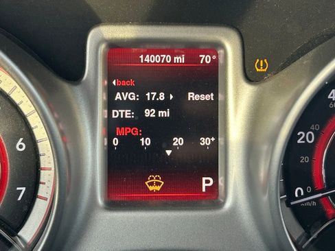 Used 2015 Dodge Journey SXT w/ Flexible Seating Group FWD image 23