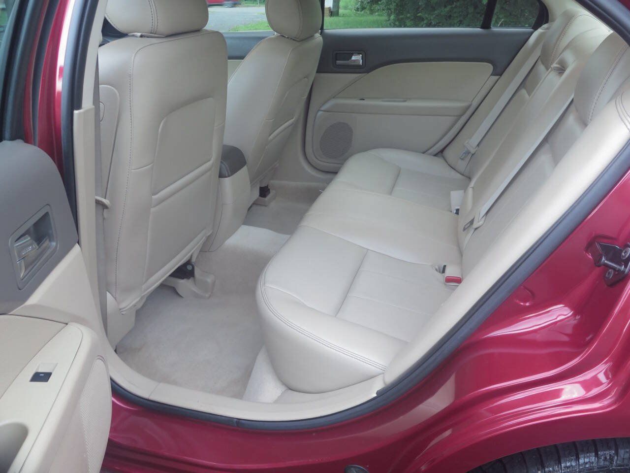 Used 2007 Mercury Milan Premier AWD/4WD image 13