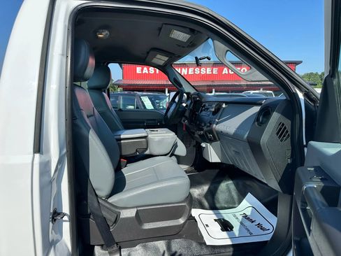 Used 2016 Ford F450 XL w/ Power Equipment Group image 11