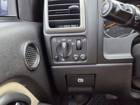 Used 2011 GMC Canyon SLT image 28