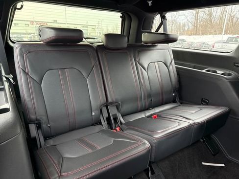 Used 2022 Ford Expedition Max Limited image 14