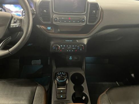 Used 2022 Ford Bronco Sport Outer Banks w/ Tech Package AWD/4WD image 11