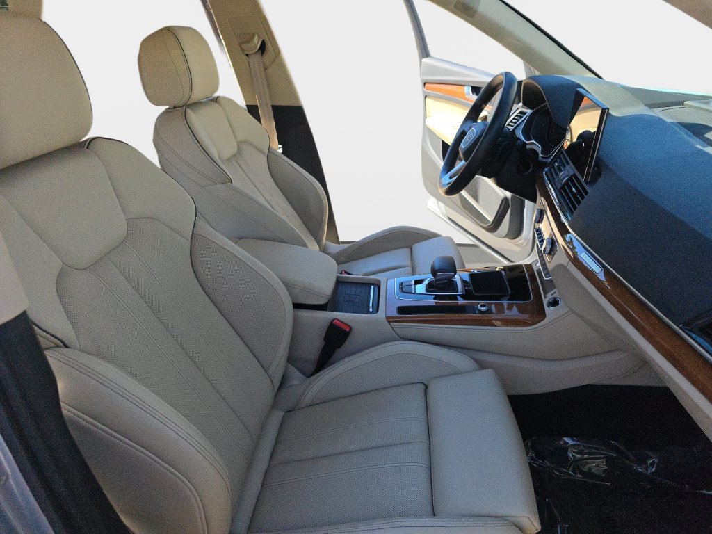 Used 2021 Audi Q5 Prestige AWD/4WD image 12