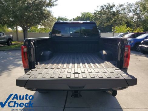 Used 2025 GMC Sierra 2500 Denali w/ Denali Reserve Package AWD/4WD image 11