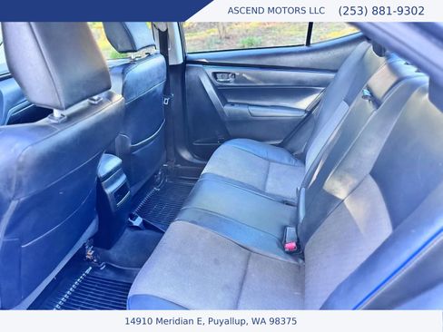 Used 2018 Toyota Corolla SE w/ SE Premium Package FWD image 10