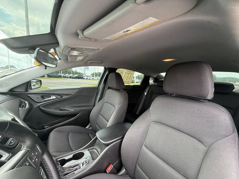 Used 2024 Chevrolet Malibu RS FWD image 21