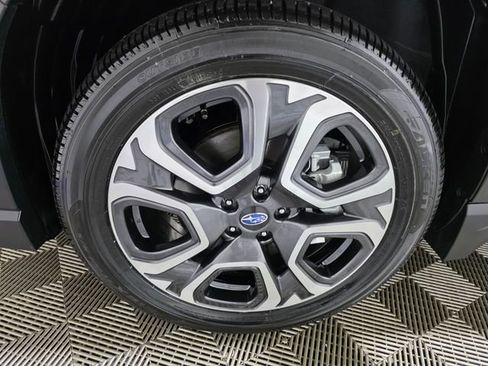 Certified 2025 Subaru Ascent Touring AWD/4WD image 10