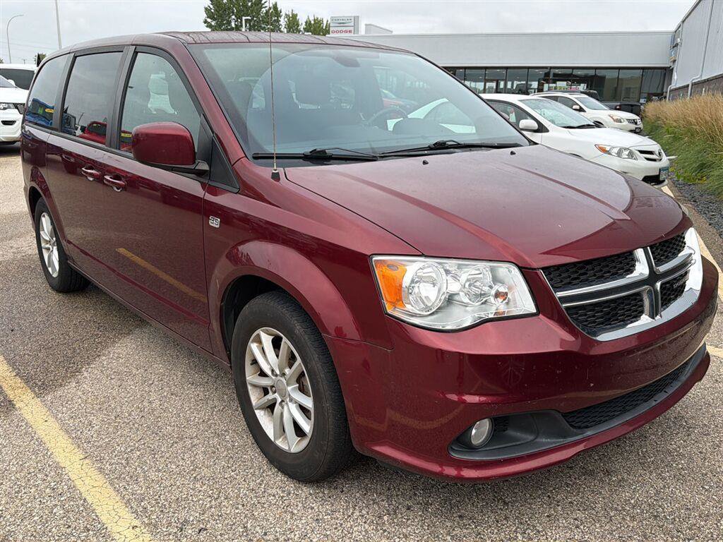 Used 2019 Dodge Grand Caravan SE FWD image 14