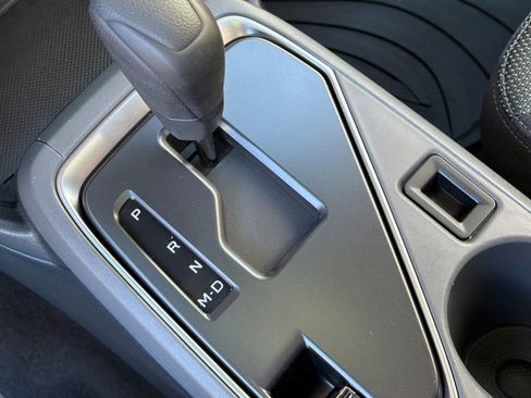 Used 2024 Subaru Crosstrek 2.0i Premium image 21