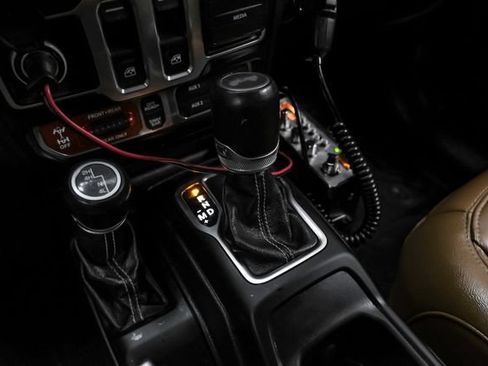 Used 2021 Jeep Wrangler Rubicon AWD/4WD image 19
