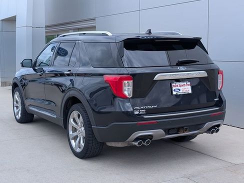 Used 2020 Ford Explorer Platinum w/ Premium Technology Package AWD/4WD image 3