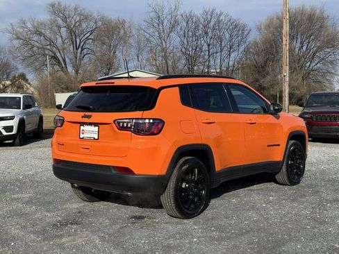 New 2026 Jeep Compass Latitude image 21