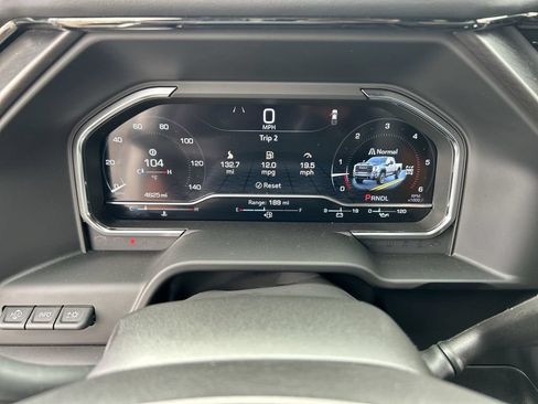 Used 2024 GMC Sierra 2500 AT4 w/ AT4 Premium Plus Package AWD/4WD image 11