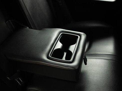 Used 2019 Toyota RAV4 XLE w/ Carpet Mat Package FWD image 15