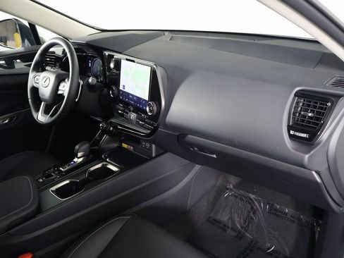 Certified 2026 Lexus NX 350h AWD w/ Accessory Package (2T) image 9