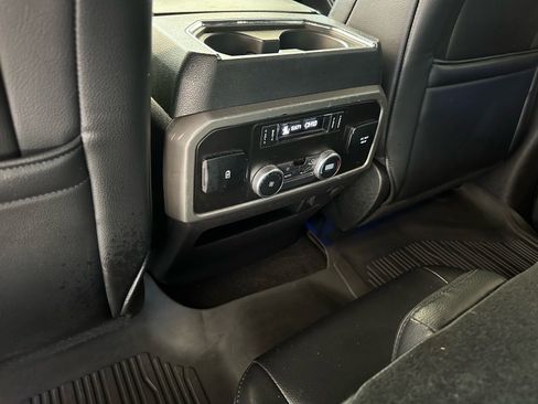 Certified 2019 Ford Expedition XLT w/ Equipment Group 202A AWD/4WD image 31