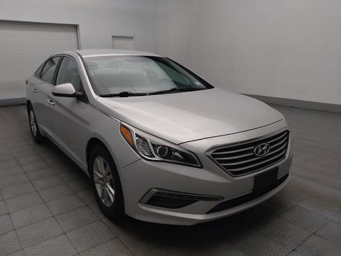 Used 2015 Hyundai Sonata SE image 13