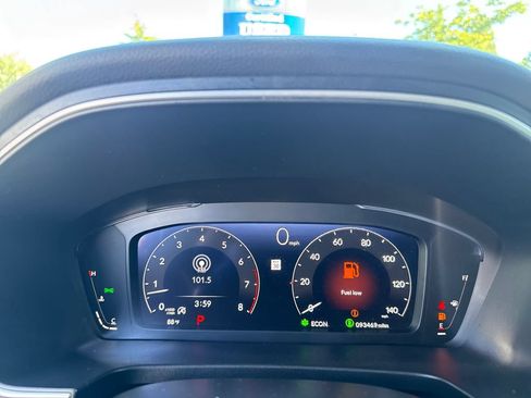 Used 2024 Honda Pilot Elite image 17