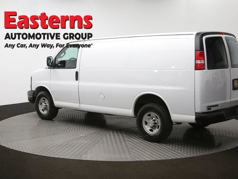 Used 2017 Chevrolet Express 2500 RWD image 63