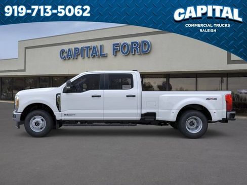 New 2026 Ford F350 XL w/ XL Chrome Package AWD/4WD image 3