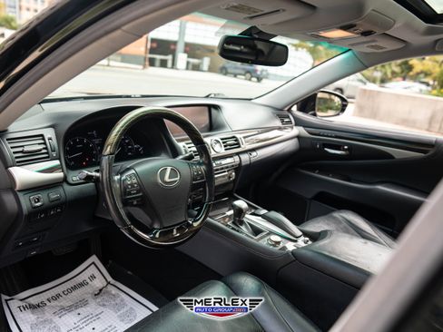 Used 2013 Lexus LS 460 AWD image 13