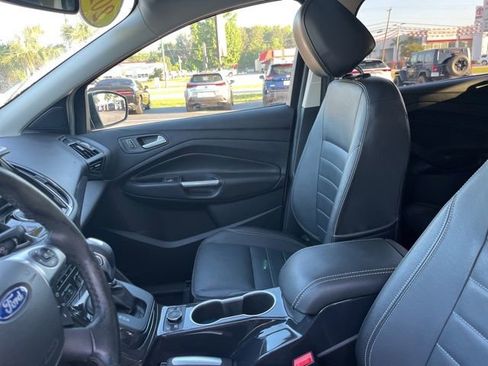 Used 2014 Ford Escape Titanium w/ Equipment Group 401A FWD image 10