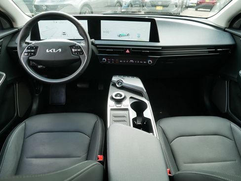 Certified 2023 Kia EV6 Wind AWD/4WD image 10