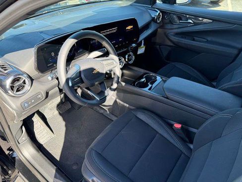 New 2026 Chevrolet Blazer EV LT image 25