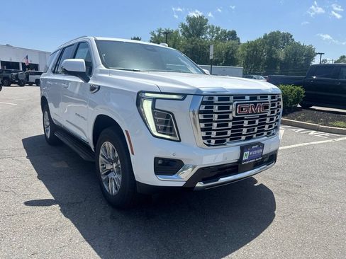 New 2026 GMC Yukon Denali w/ LPO, Floor Liner Package AWD/4WD image 9