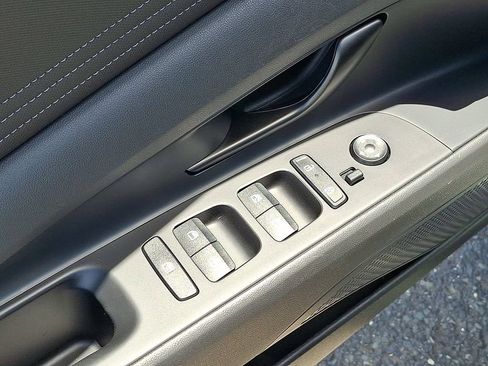 Used 2025 Hyundai Elantra Sport w/ Cargo Package FWD image 30